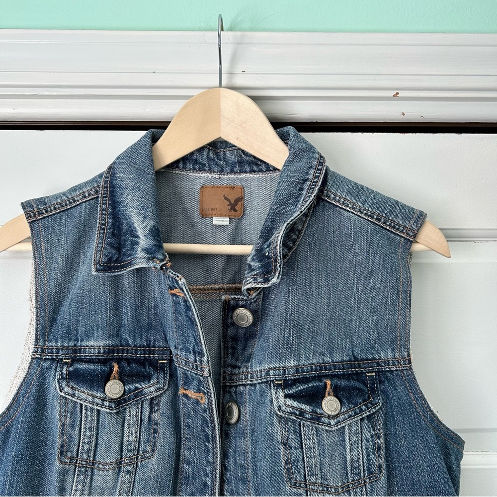 AE Denim Vest